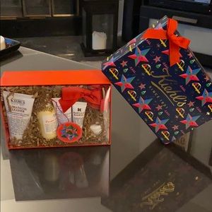 Kiehl’s Nightly Moisture Gift Set